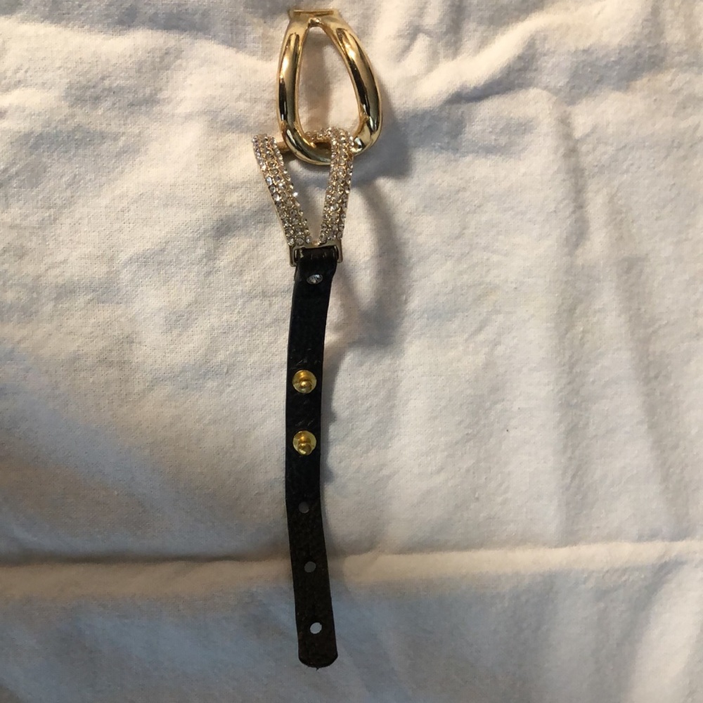 Gold rhinestoned bracelet - Picture 3 of 5